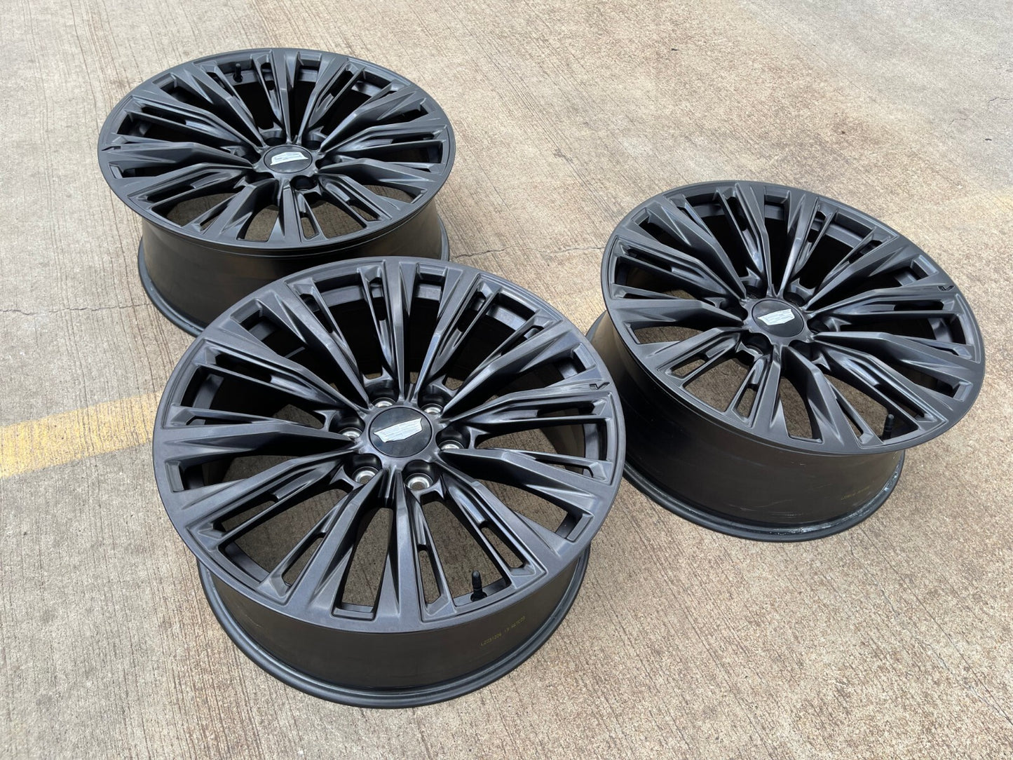 22" Cadillac Escalade V V600 Platinum OEM ORIGINAL wheel rim 2023 2024 2025 NEW