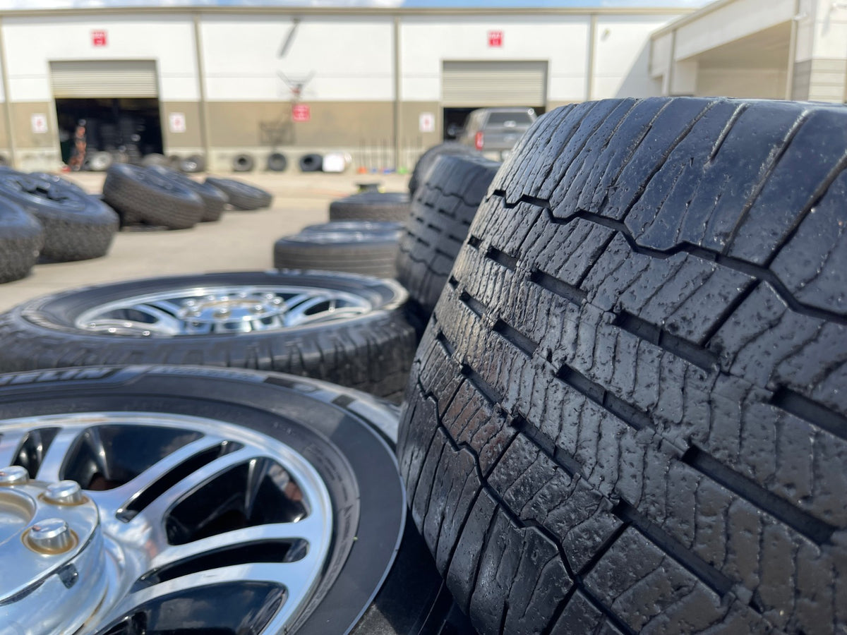 20" Ford F-250 F-350 OEM 3951 3845 LARIAT rims wheels tires MICHELIN DEFENDER