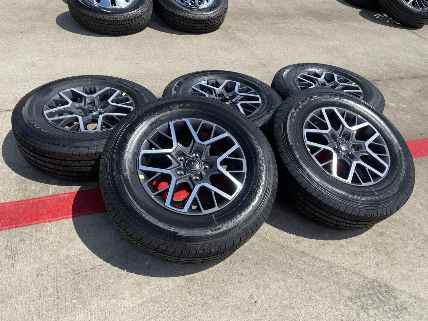 18" Jeep Wrangler Gladiator Grand Cherokee OEM 9331 wheels rims SET 2026 NEW