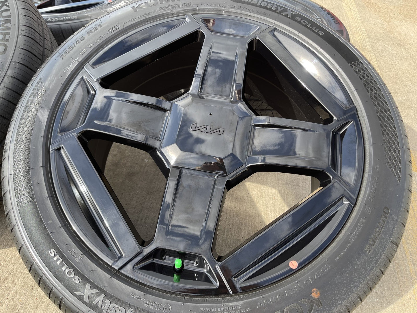 21" Kia Telluride Prestige OEM wheels rims Sorento Sedona 2025 2026 2027 NEW
