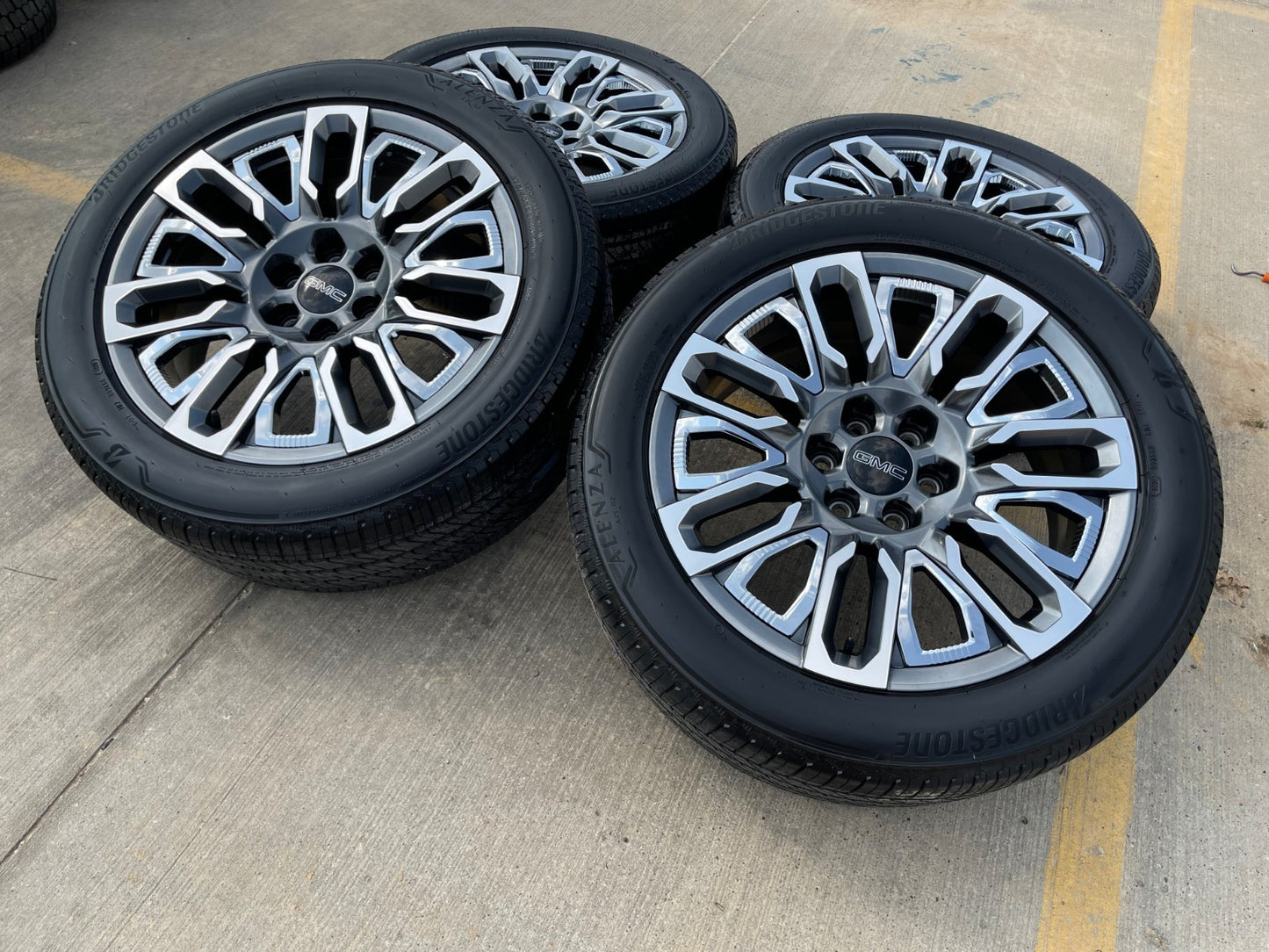 22" GMC Yukon Chevy Tahoe Escalade OEM 14133 95486 wheels rims 2026 2027 NEW