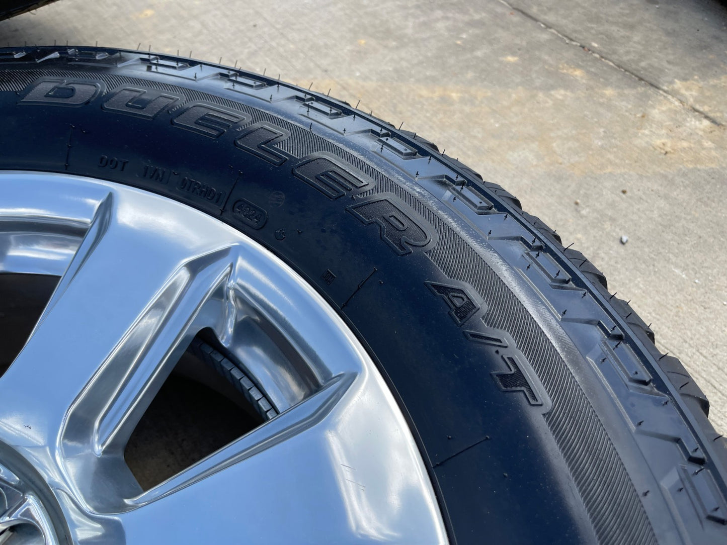 20" Ford F-250 F-350 Platinum OEM rims wheels 10103 tires BRIDGESTONE A/T SET