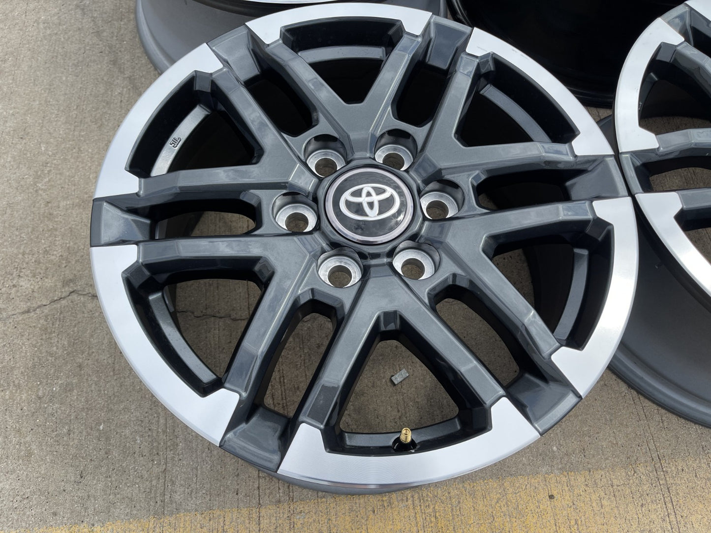 18" Toyota Tacoma TRD OEM wheels rims 10641 4Runner 2024 2025 2026 2027 NEW