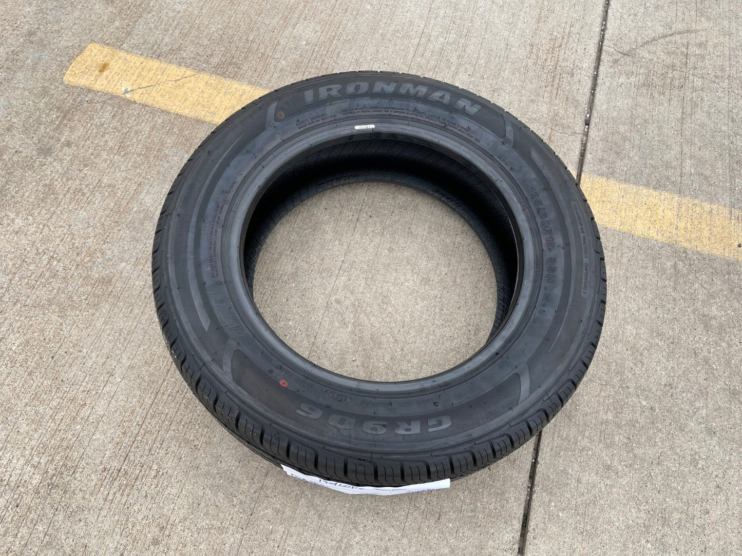 (1) 195/60/15 Ironman GR906 tire 195/60R15 88H M+S NEW
