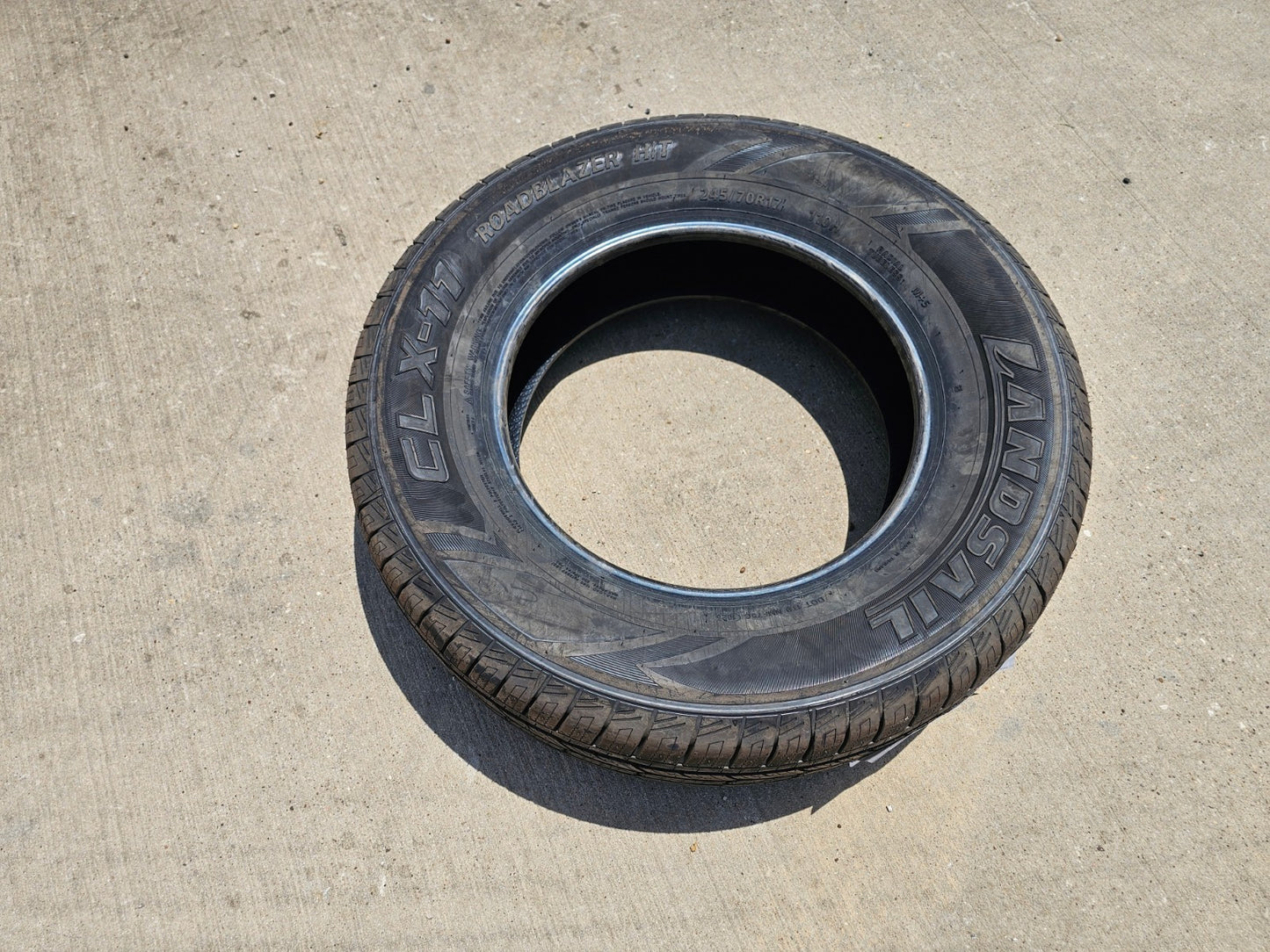(1) 245/70/17 Landsail Roadblazer CLX-II 2 tire 245/70R17 110H NEW
