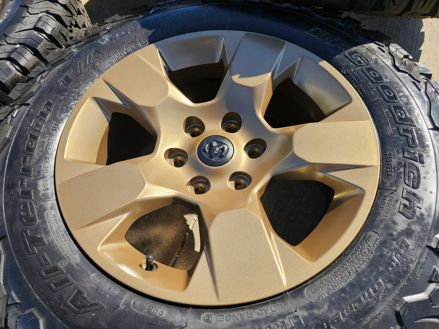 18" Ram 1500 OEM wheels rims Bronze 2669 Jeep Wagoneer 2025 2026 NEW BFG KO2