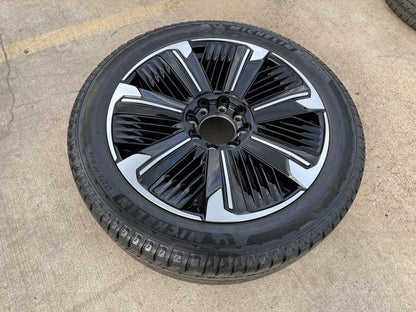 24" Cadillac Escalade IQ EV OEM 8x165 wheel rim Hummer 2500 2025 MICHELIN NEW