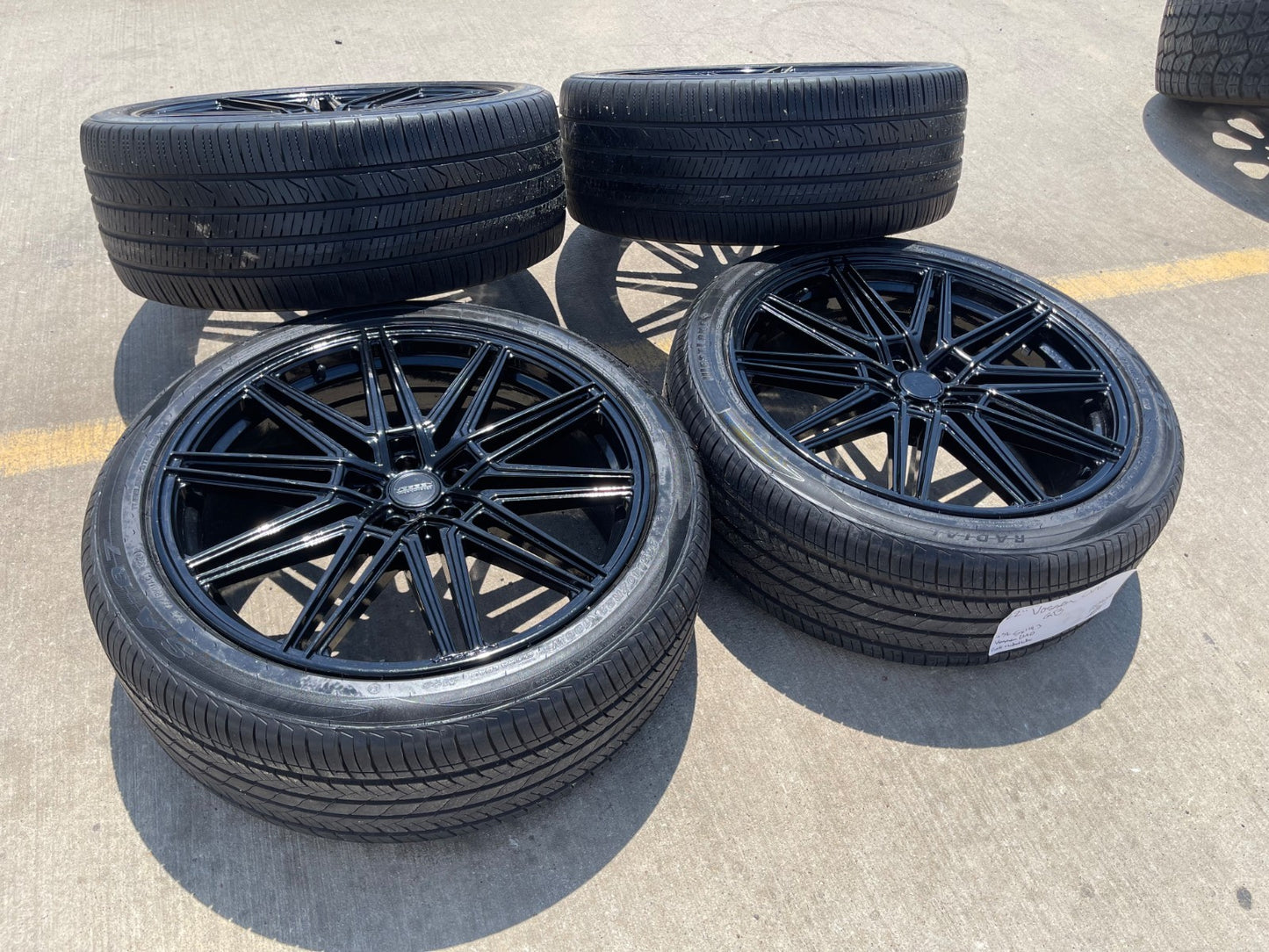22" 22x9 Vossen CV-10 Ford Explorer rims wheels Lincoln Aviator 5x114.3 5x4.5