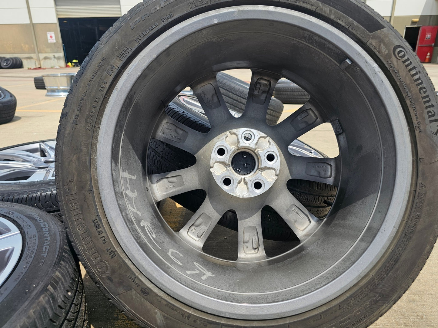 20" Cadillac XT4 OEM 4826 wheels rims tires 2022 2023 2024 2025 2026 2027