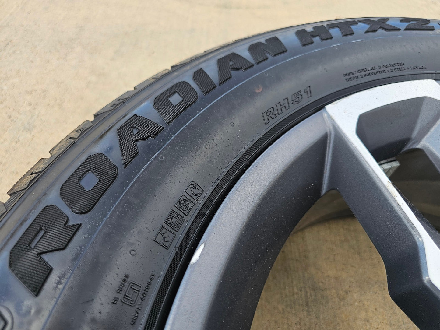 (1) 20" Jeep Wrangler Rubicon 4XE OEM 9333 wheel rim Gladiator 2024 2025 2026