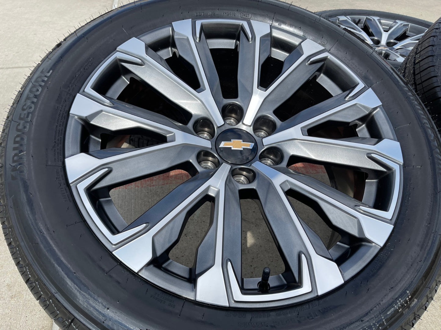22" Chevy Tahoe Silverado Suburban OEM wheels rims 2023 2024 2025 2026 2027 NEW