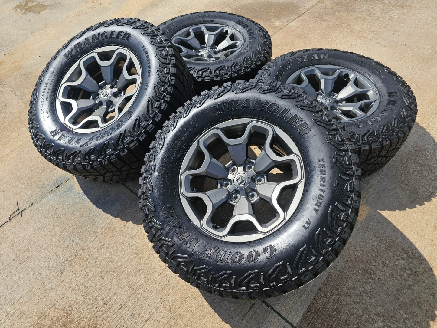 18" Dodge Ram 1500 TRX RHO GRAY OEM 66002 wheels rims SET TERRITORY A/T 35"