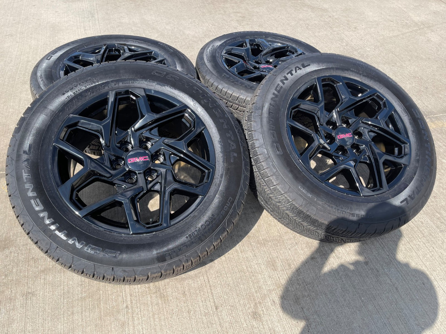 20" GMC Sierra Yukon AT4 Tahoe Silverado 95369 OEM wheels rims CONTINENTAL NEW