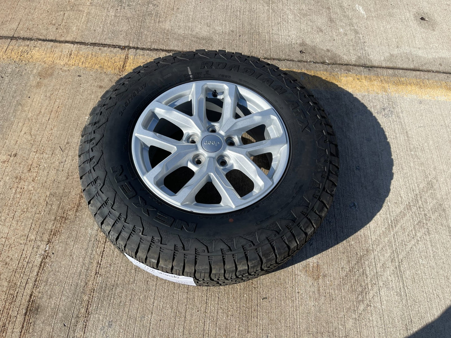 17" Jeep Gladiator RUBICON OEM wheel rim 9301 95329 Wrangler spare NEXEN NEW