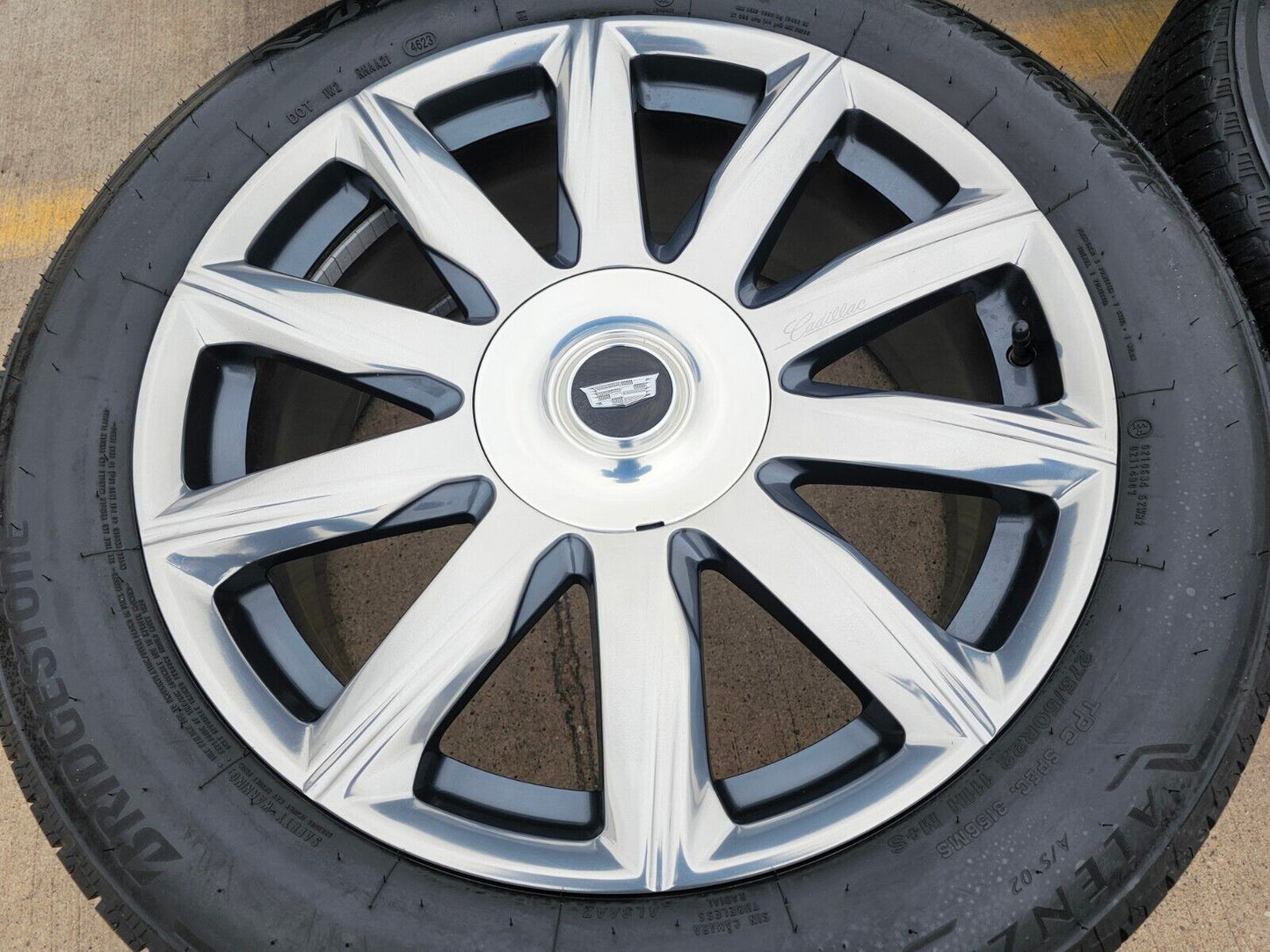 22" Cadillac Escalade Platinum OEM ORIGINAL 95078 wheels rims 2023 2024 2025