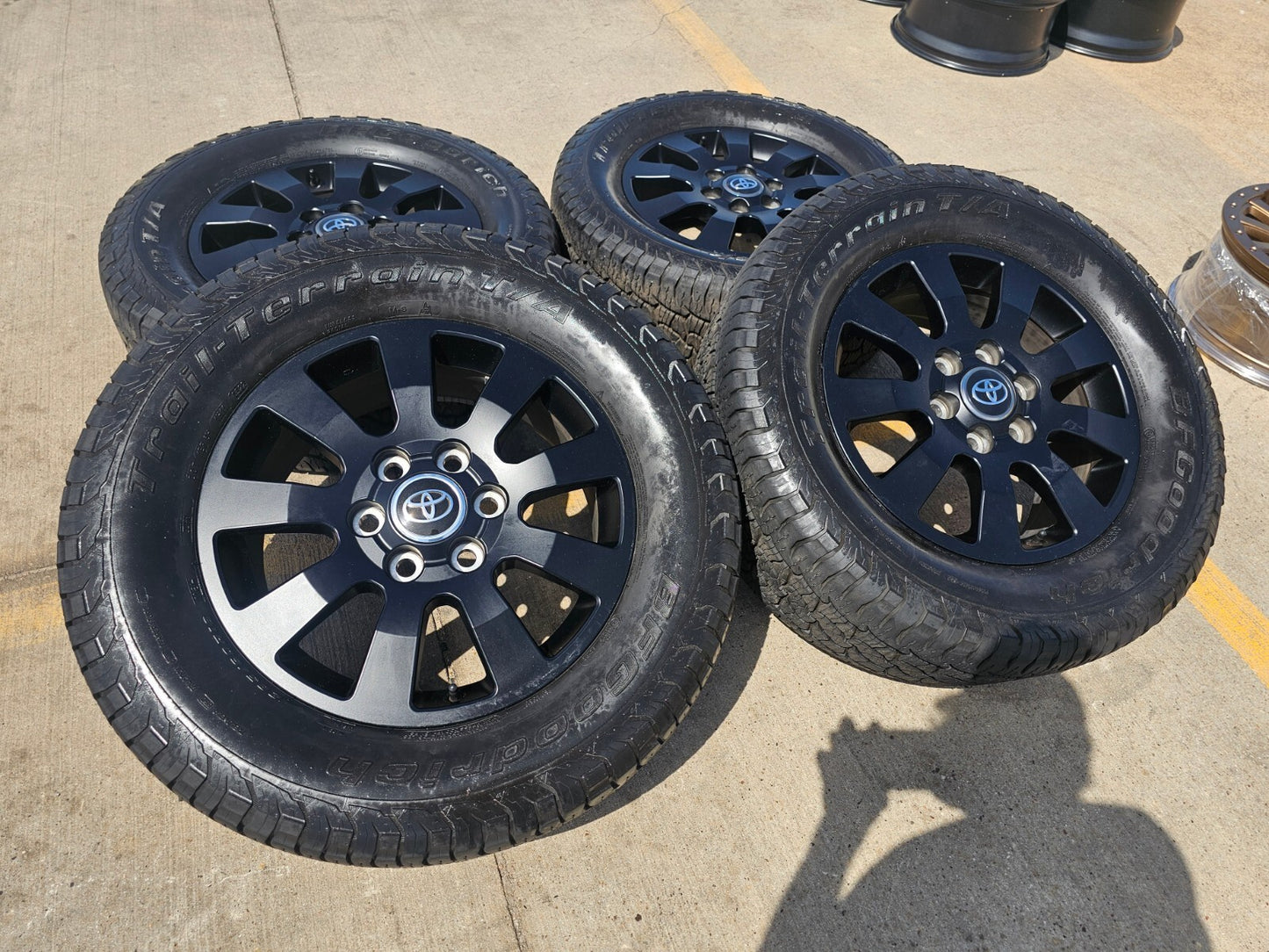 18" Toyota Land Cruiser OEM wheels rims 95952 Tundra Sequoia 2024 2025 2026 BFG