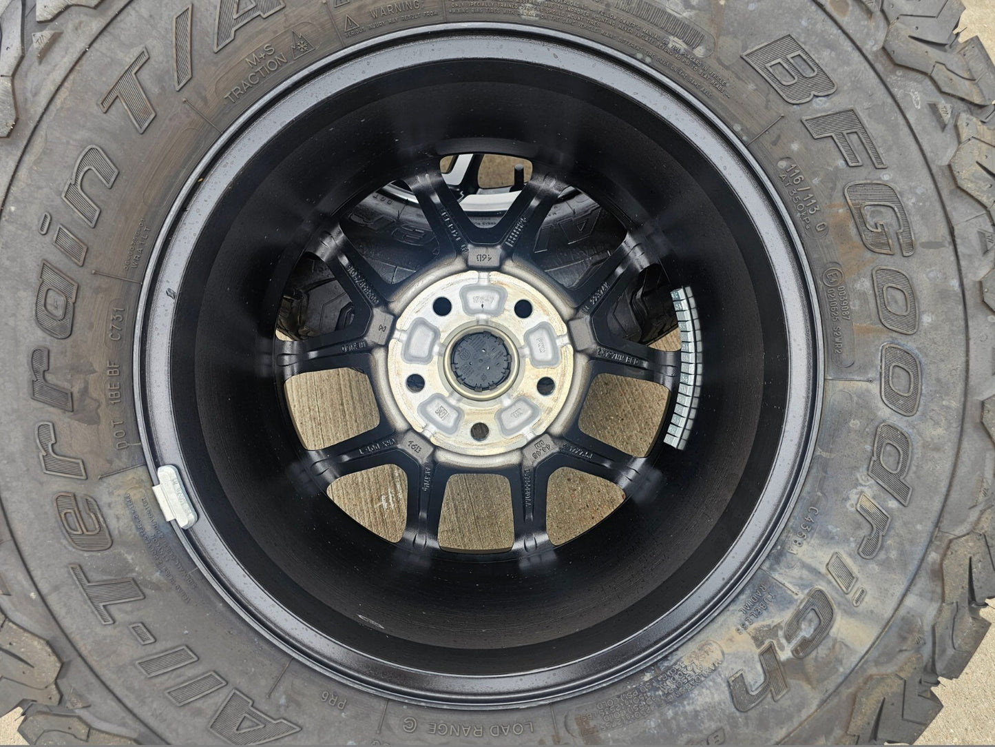 17" Jeep Wrangler Rubicon OEM wheels rims 392 Gladiator tires NEW BFG 33"