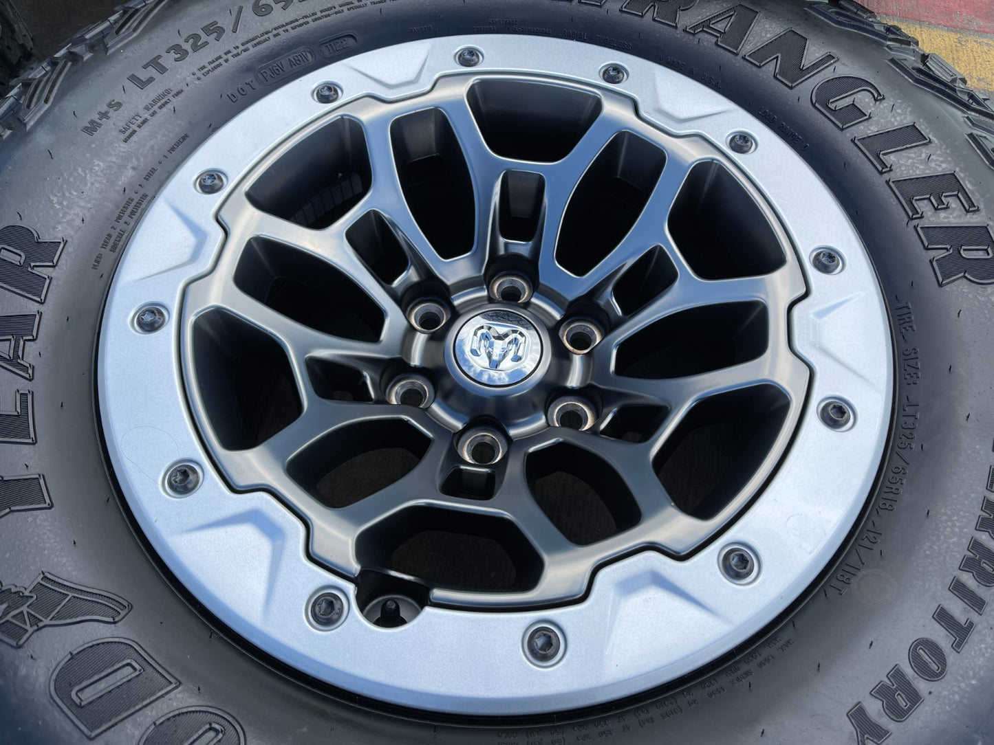 18" Dodge Ram 1500 TRX Beadlock OEM 2735 RHO wheels rims 2021 2022 2023 2024