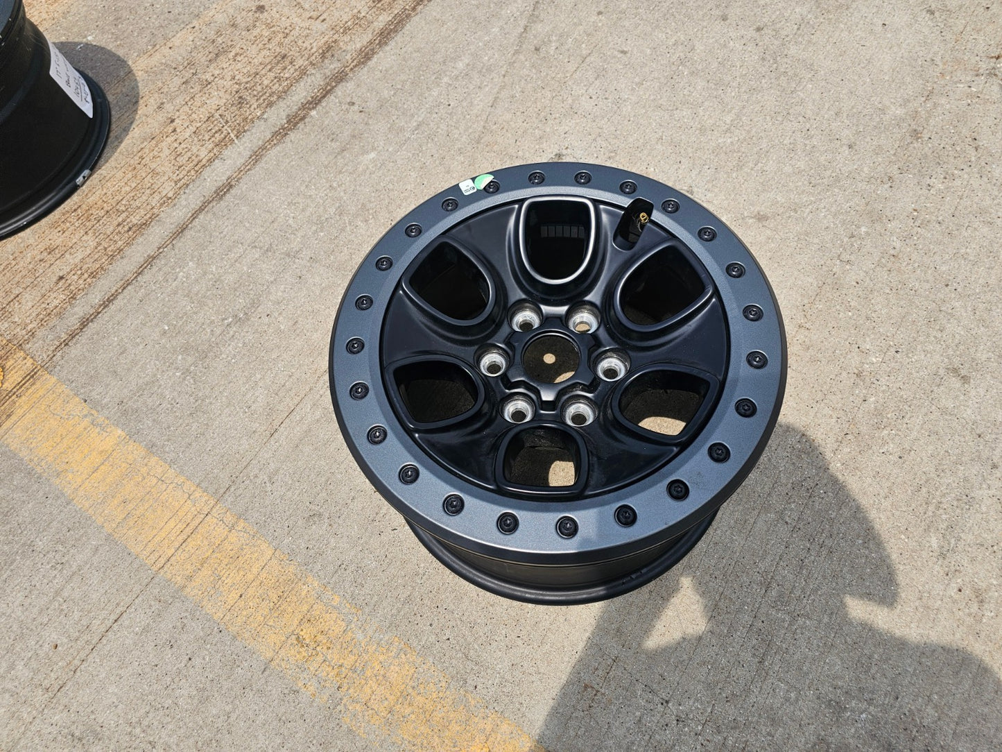 (1) 17" Ford F-150 Raptor OEM BEADLOCK rim wheel 10459 95210 NEW