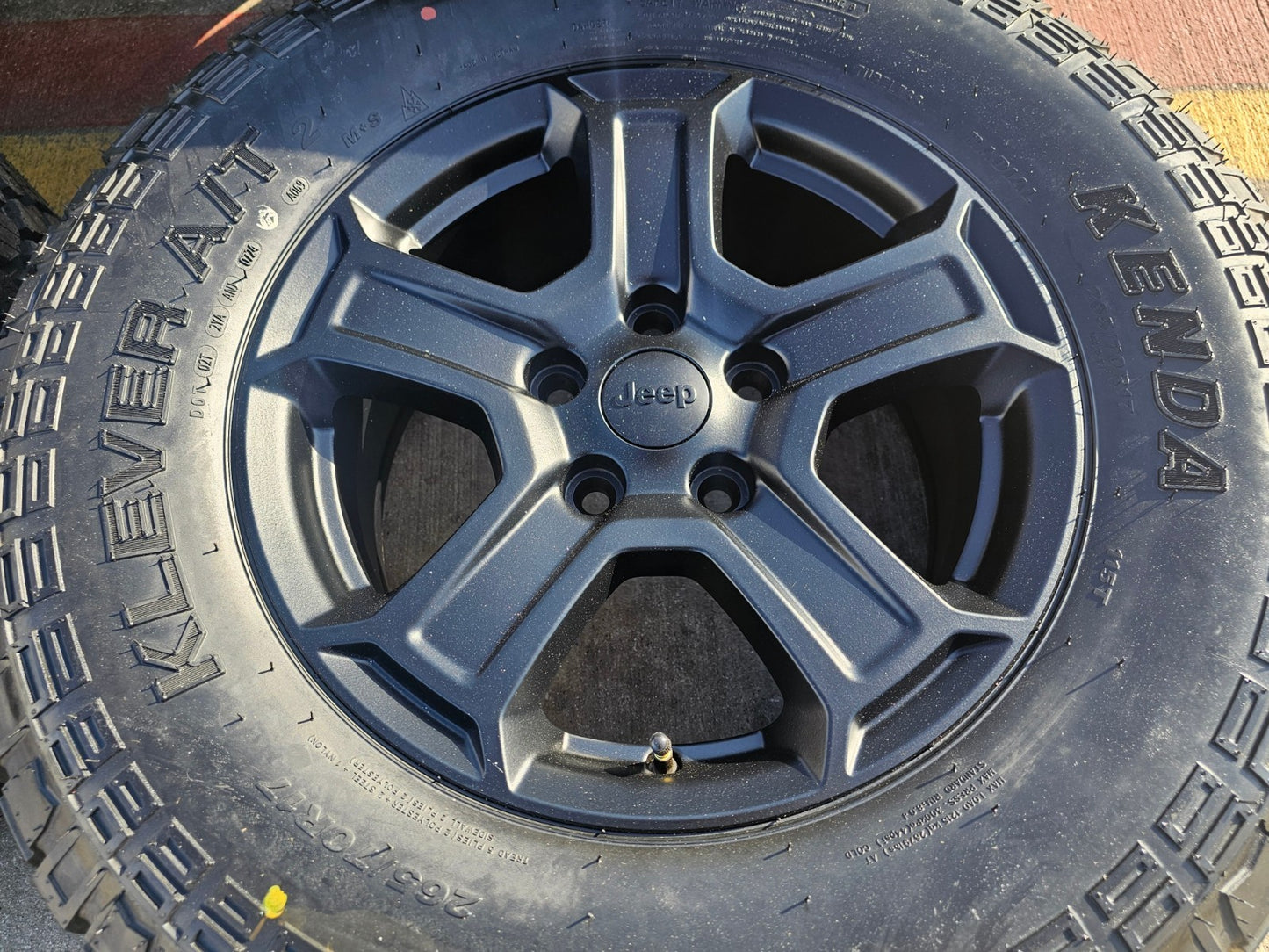 17" Jeep Wrangler Rubicon OEM wheels rims 9216 Gladiator KENDA KLEVER A/T2 NEW