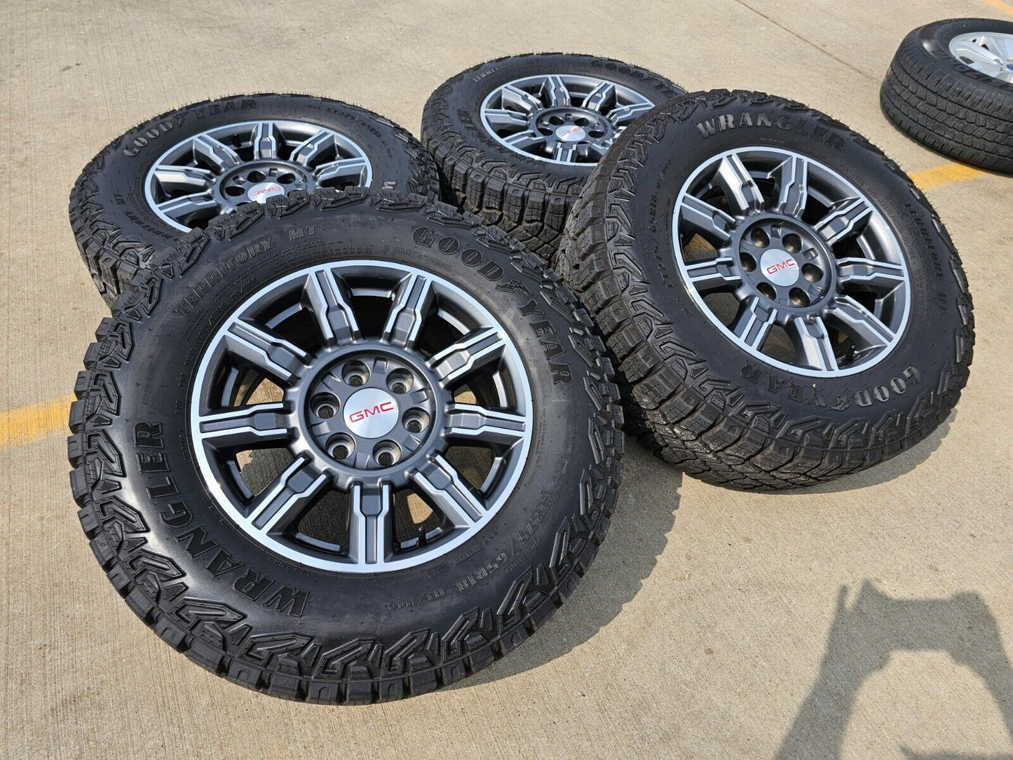 18" GMC Sierra AT4X Chevy Silverado OEM wheels rims A/T tires 2023 2024 NEW