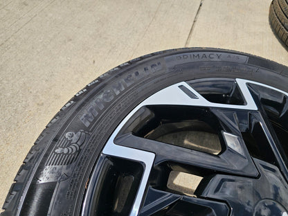 (1) 19" Kia Sportage Sorento Carnival OEM 74643 wheel rim spare 2024 2025 2026