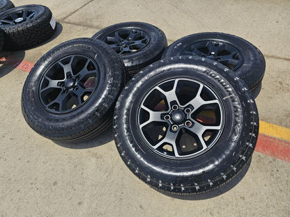 (1) 17" Jeep Wrangler Rubicon OEM 9218 wheel rim Gladiator tire NEXEN HTX2 NEW