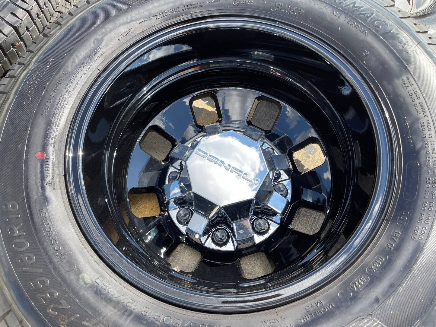 18" GMC Sierra 3500 DENALI Dually rims wheels OEM 8x210 2025 2026 MICHELIN NEW