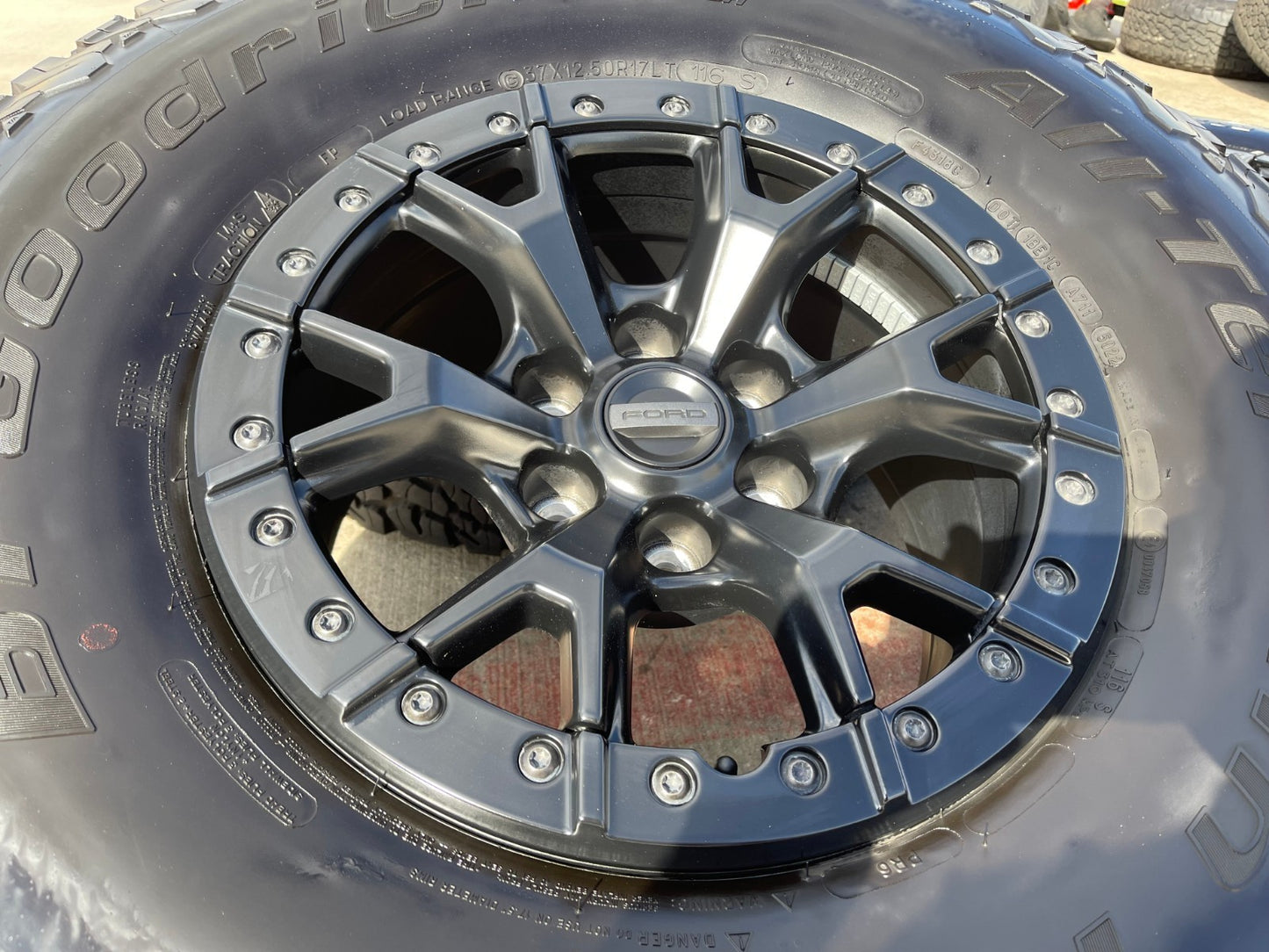 17" Ford F-150 Raptor R OEM BEADLOCK 10460 rims wheels 37" tires BFG