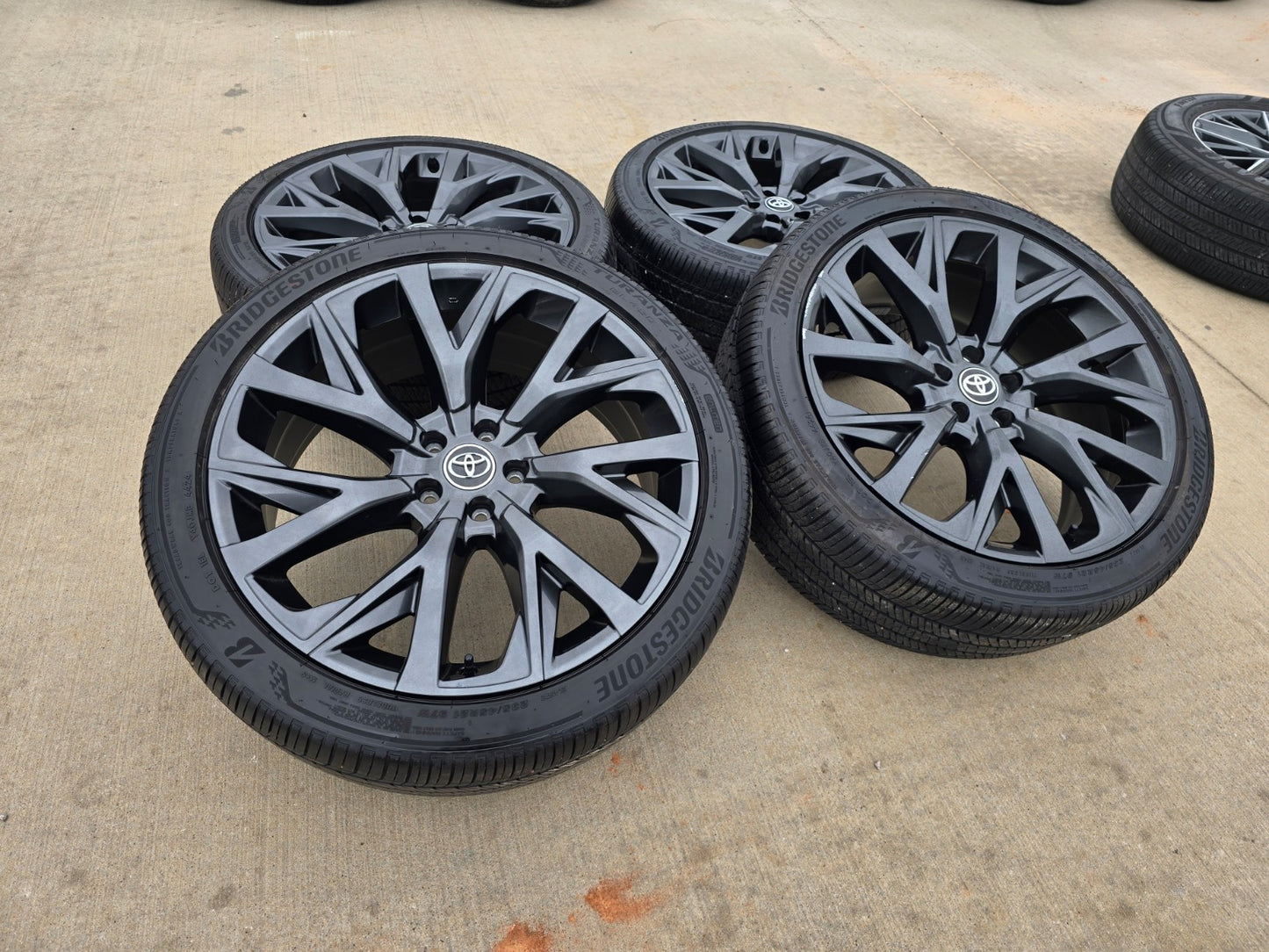 21" Toyota Crown OEM wheels rims Signia Camry Avalon Lexus 2025 2026 BRIDGESTONE