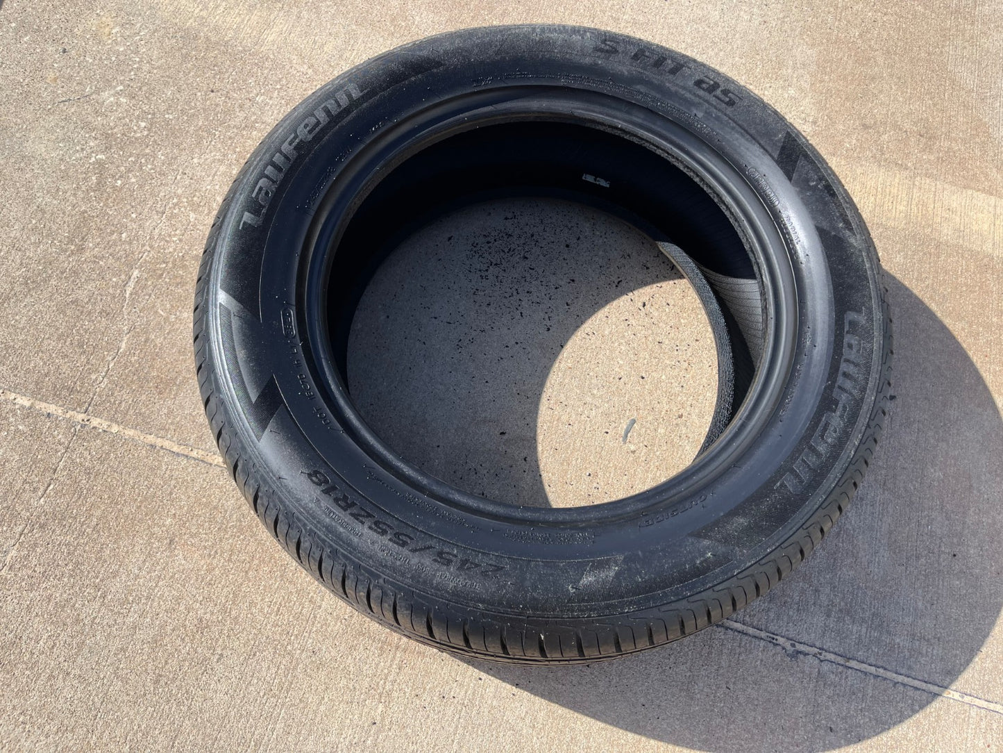 (1) 245/55/18 Laufenn S Fit A/S tire 245/55R18 103W NEW