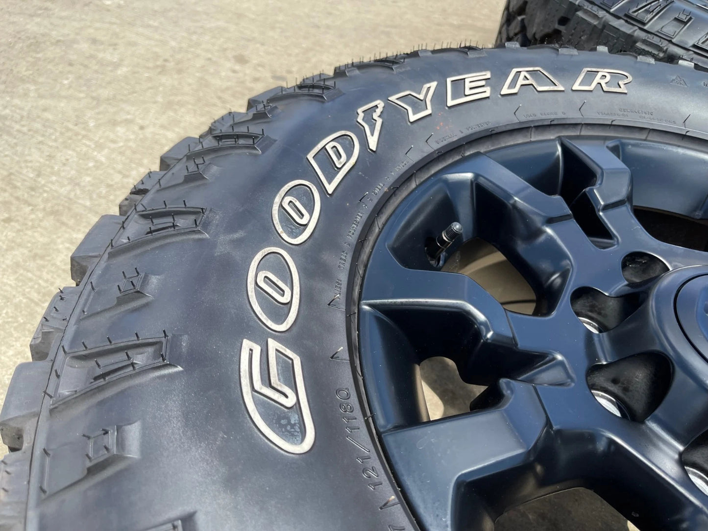 17" Ram 2500 3500 Laramie Power Wagon OEM wheels rims tires 2025 2026 NEW