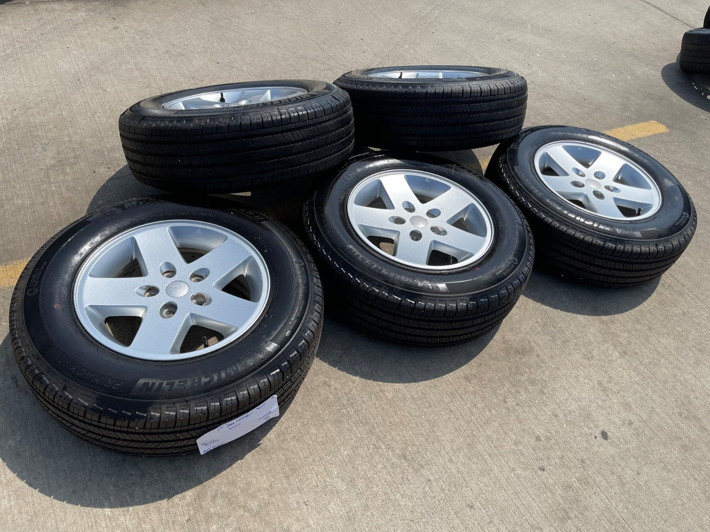 17" Jeep Wrangler Gladiator OEM wheels rims 9074 tires MICHELIN PRIMACY LTX NEW