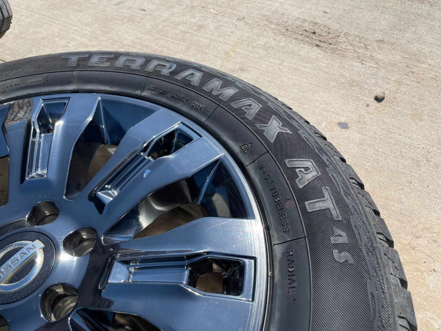 20" Nissan Titan Armada OEM 62704 wheels rims CHROME