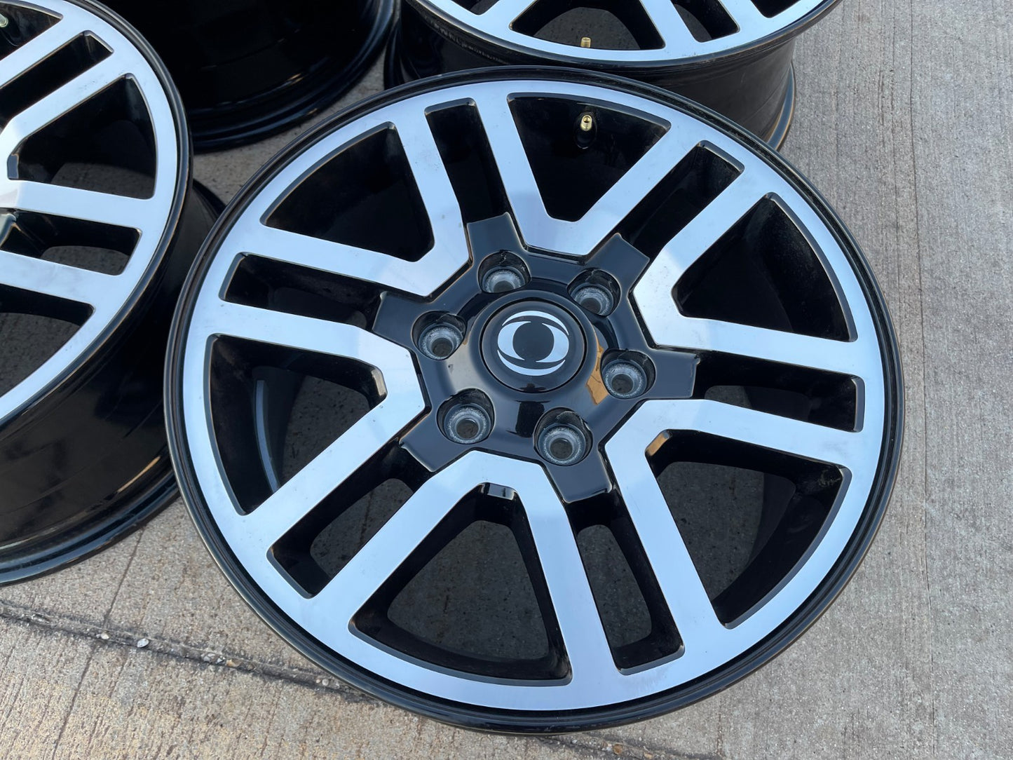(4) 17" INEOS Grenadier OEM 8775 wheels rims 2024 2025 2026 2027 NEW