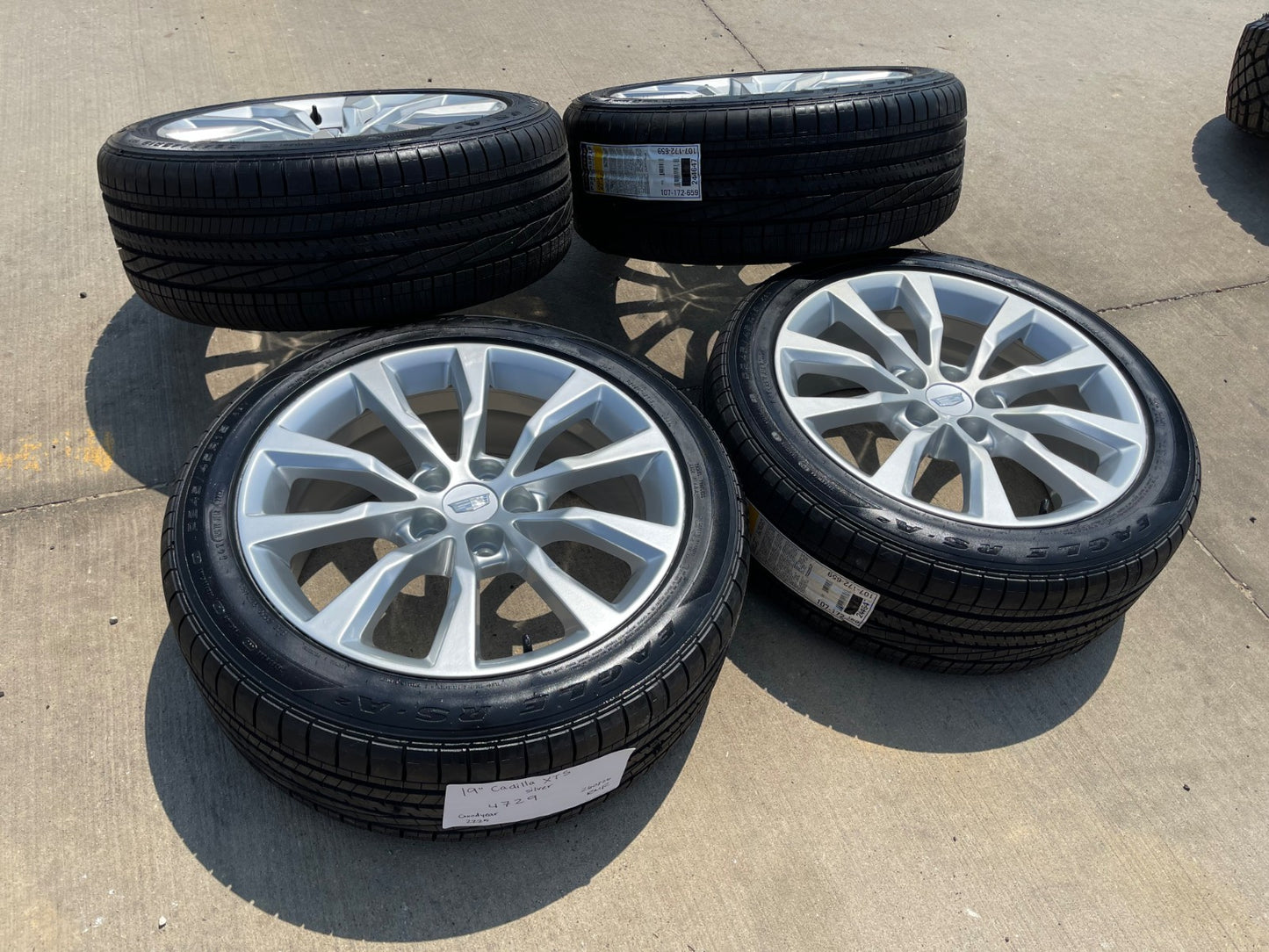 19" Cadillac XTS CT5 CT6 Platinum OEM 4729 wheels rims SET GOODYEAR