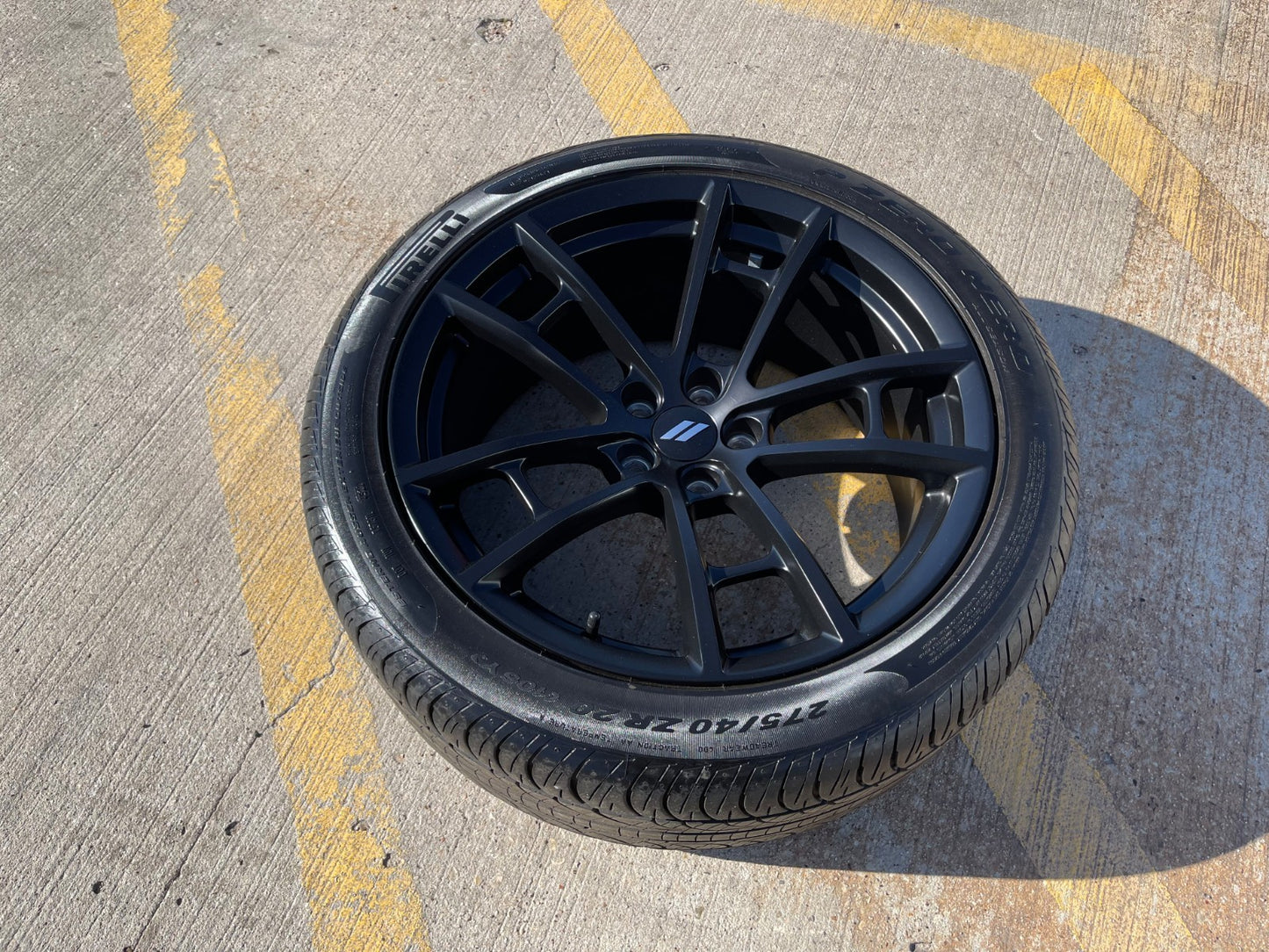 (1) 20" Dodge Charger SRT HELLCAT OEM 2605 2715 wheel rim tire spare PIRELLI