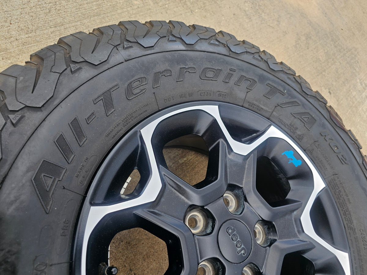 17" Jeep Wrangler Rubicon OEM wheels rims Gladiator 96832 9282 BFG KO2 A/T 33"