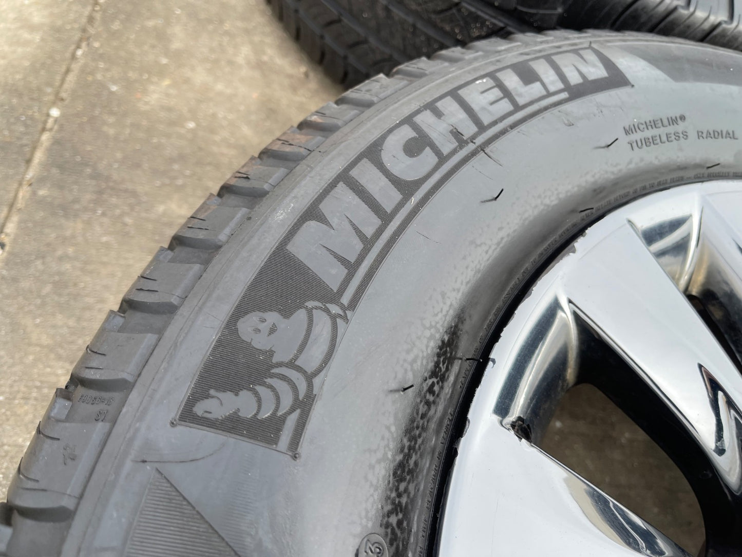 18" Lexus GX460 GX470 Tacoma 4Runner OEM 74297 CHROME wheels rims MICHELIN
