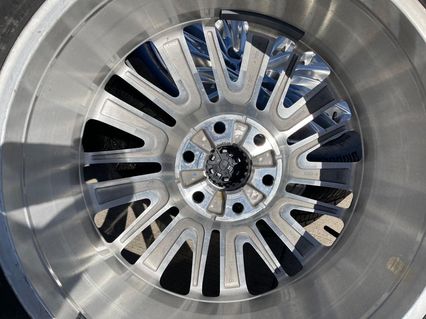 22" Cadillac Escalade Platinum OEM wheels rims 2024 2025 2026 2027 NEW