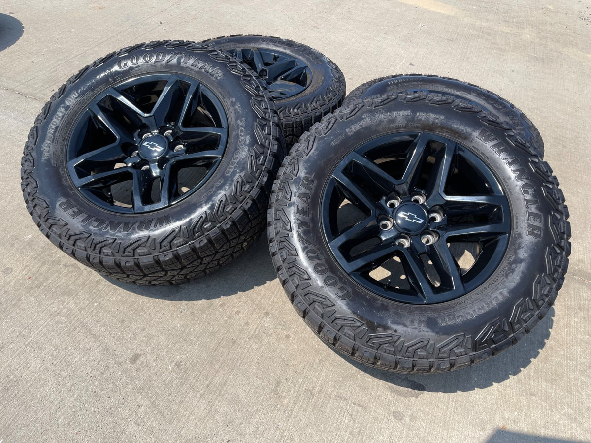 18" Chevy Silverado ZR2 Tahoe TRAIL BOSS GMC OEM 5911 wheels rims GOODYEAR M/T