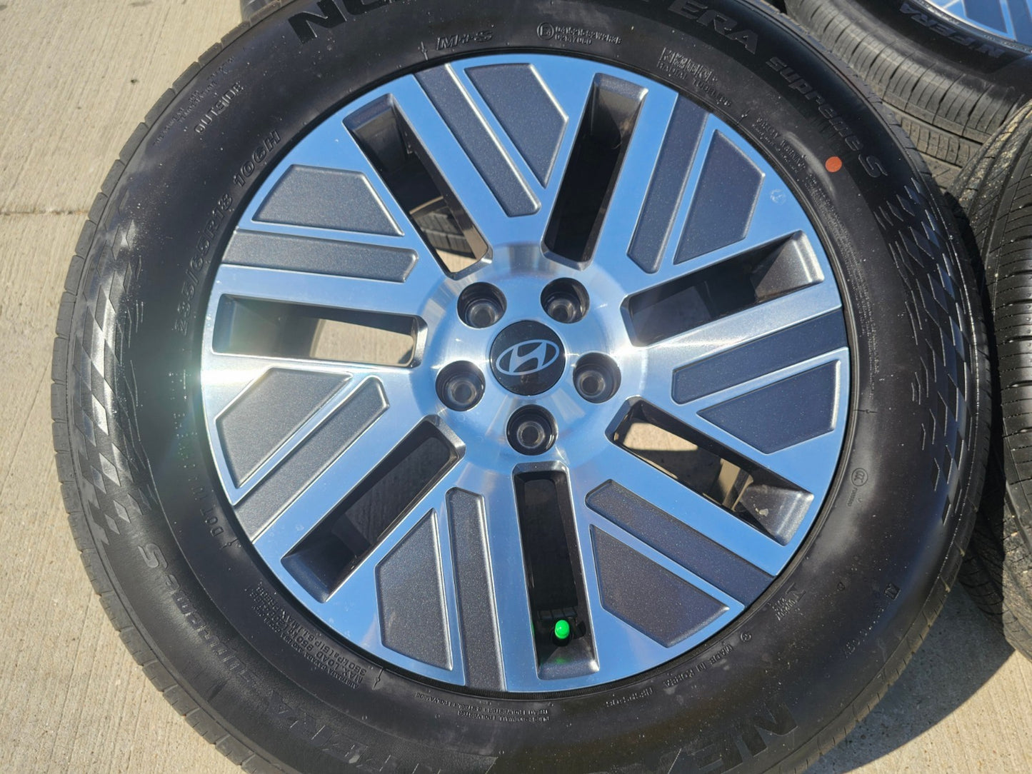 18" Hyundai Palisade Calligraphy OEM 94344 wheels rims 2025 2026 2027 SET NEW