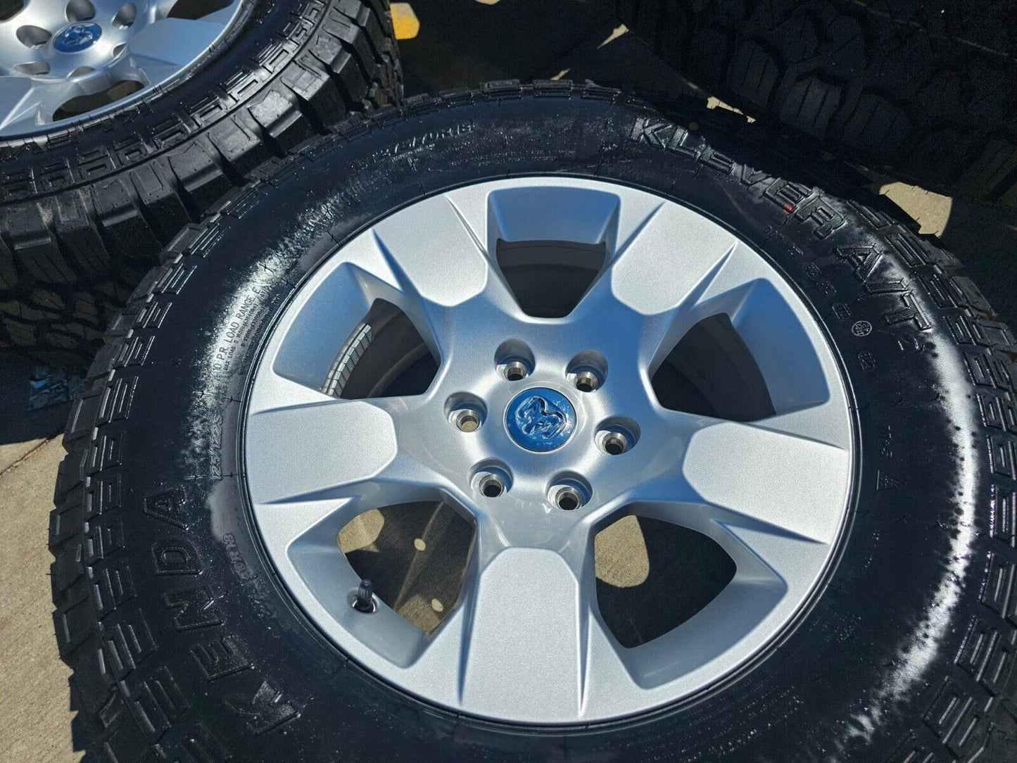 18" Dodge Ram 1500 OEM Rebel 2669 wheels rims NEW 33" A/T2