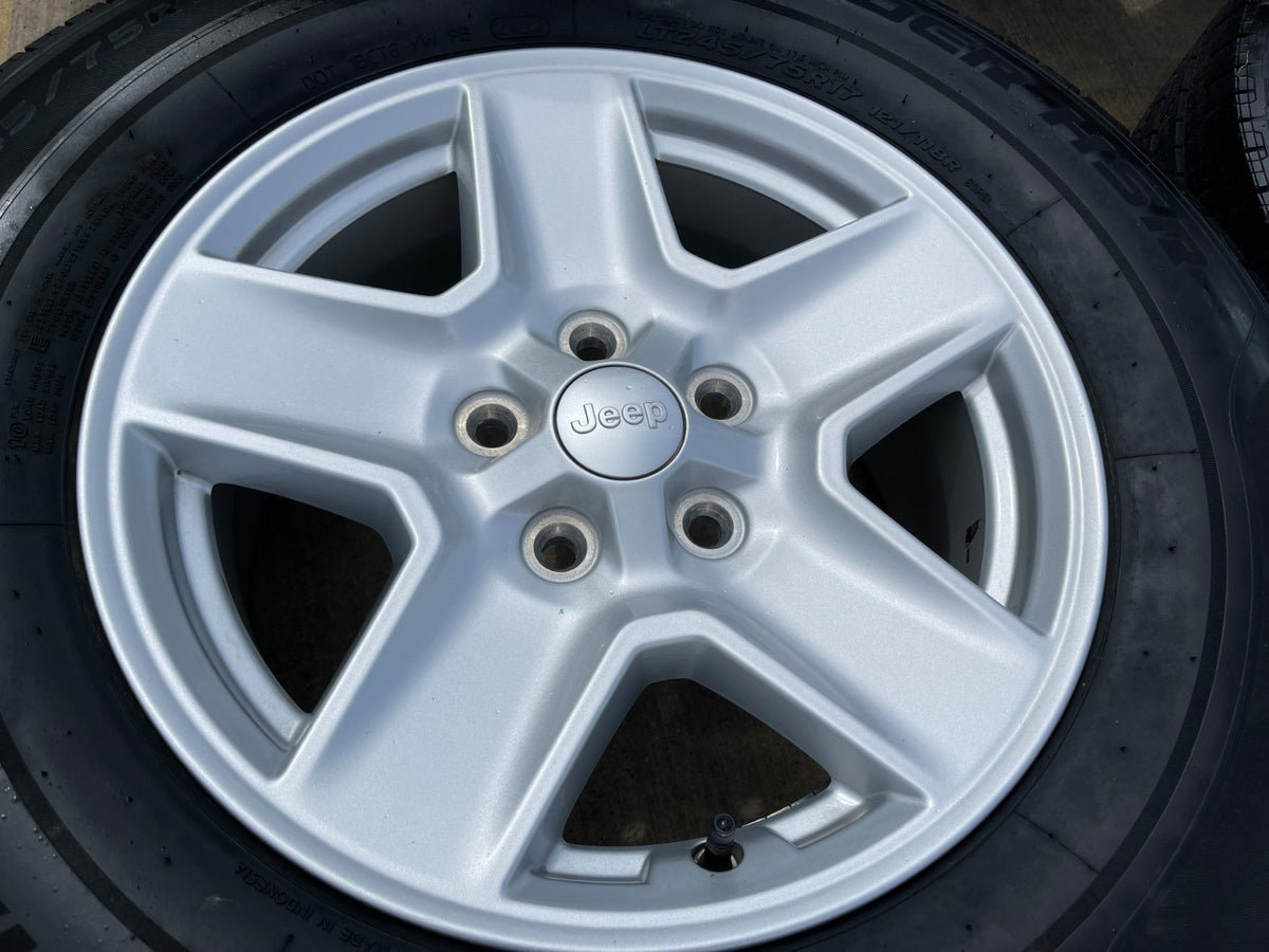 17" Jeep Gladiator OEM wheels rims 9235 Wrangler 2022 2023 2024 2025 2026 SET