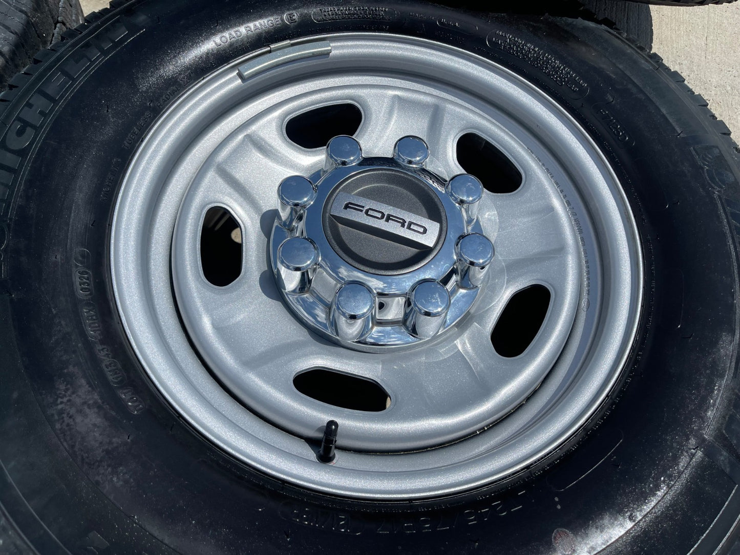 17" Ford F-250 F-350 OEM 3828 wheels rims SET 2024 2025 2026 MICHELIN A/T2