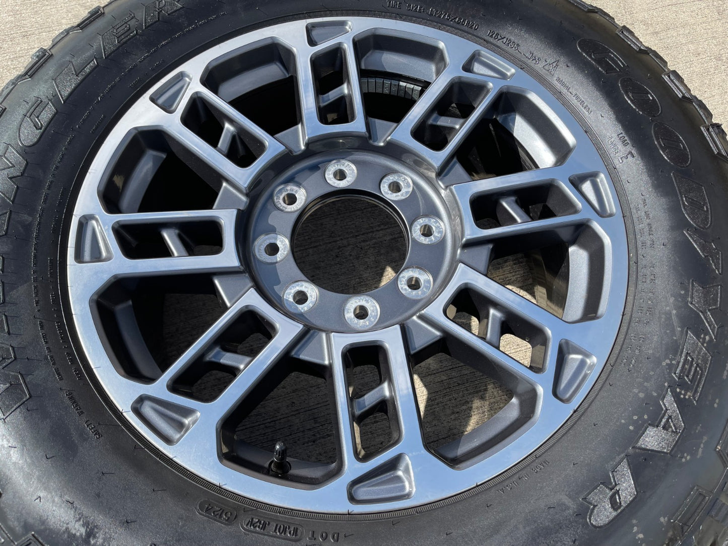 20" Ford F-250 F-350 OEM LIMITED Platinum wheel 10302 10483 rim 2024 2025 2026