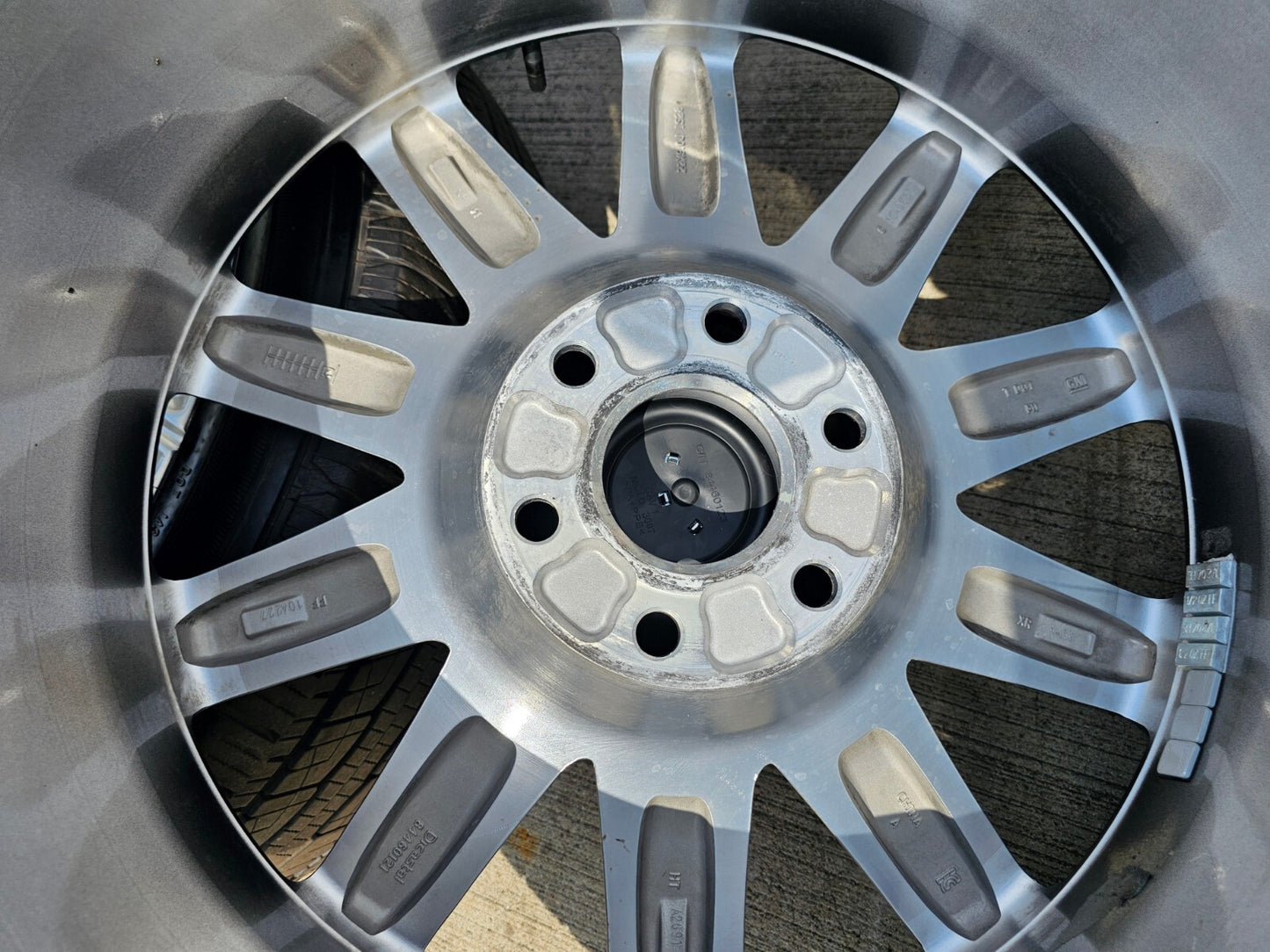 22" Cadillac Escalade Platinum OEM ORIGINAL 95078 wheels rims 2023 2024 2025