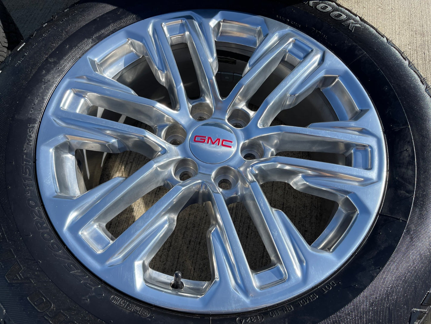 20" GMC Yukon Sierra Tahoe Silverado OEM 2120 14024 wheels rims tires DISCOUNTED