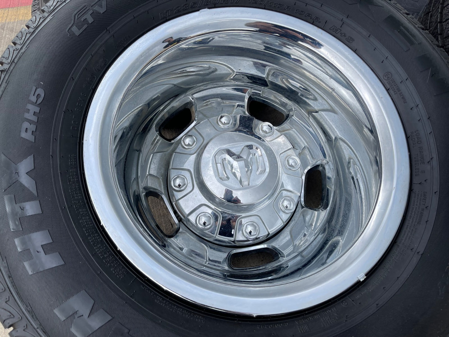 17" Dodge Ram 3500 Dually Laramie 8x200 wheels rims 2703 2704 OEM SET
