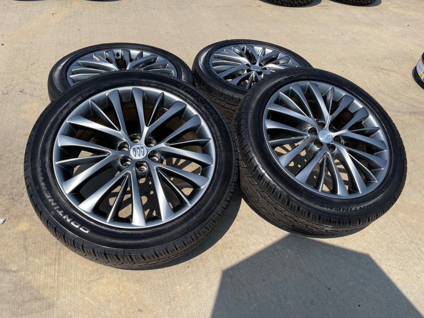 22" Buick Enclave OEM 90043 wheels rims Blazer Acadia Traverse XT6 2025 2026 NEW